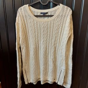 🌱 American Eagle Cable Knit Sweater